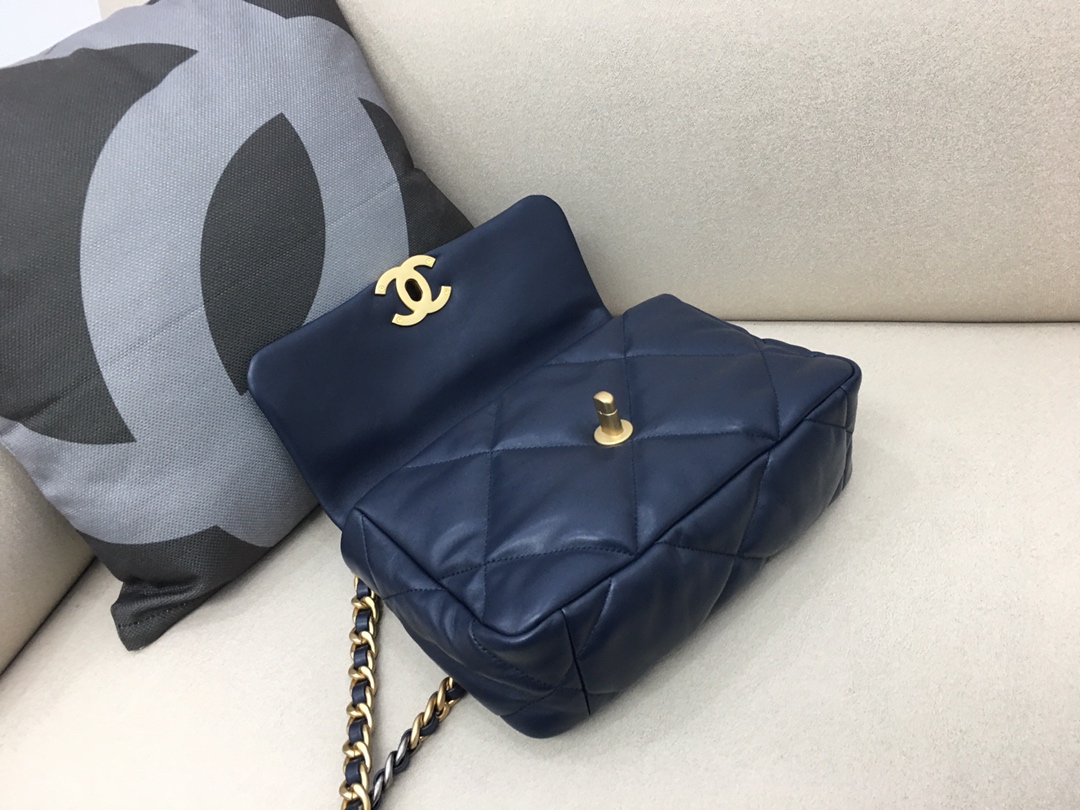 Lambskin 19 Handbag Flap Bag AS1160 Dark Blue